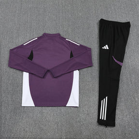 Training Suit Manchester United 25/26 - Winter - detalle de la manga