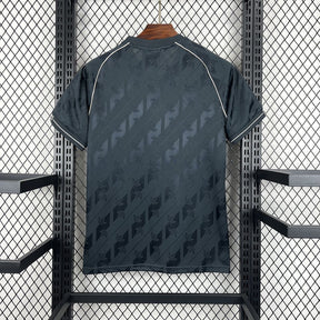 Camiseta Real Madrid 24∕25 Special Edition Black - vista frontal