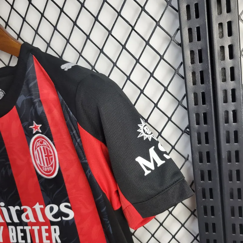 Kids Milan l 25/26 - detalle del cuello