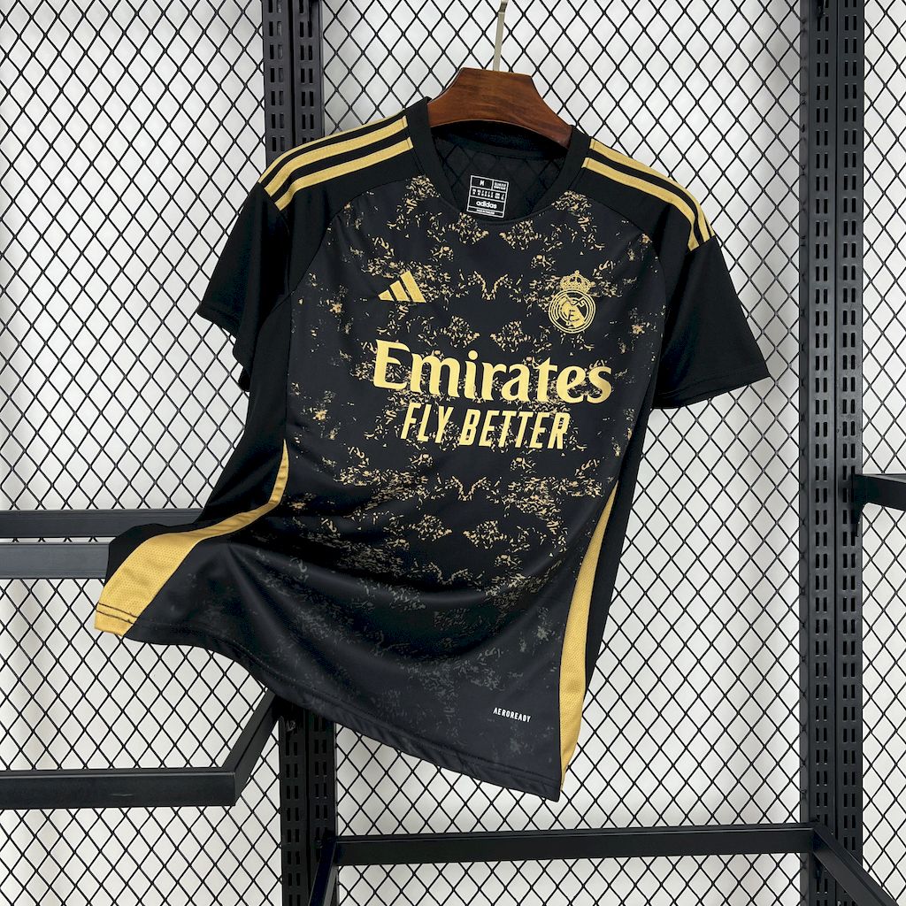 Real Madrid 24∕25 Black Special Edition - foto principal