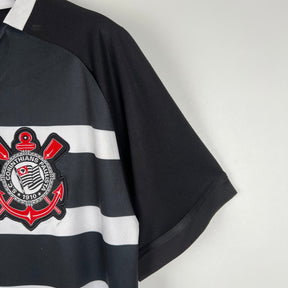 Camiseta Corinthians Retrô 15/16 - tejido y acabado