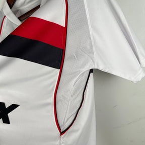Camiseta Flamengo Retrô 2002 Branco - vista frontal