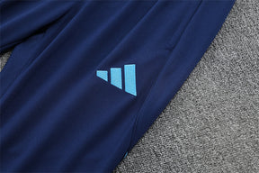 Training Suit Real Madrid 25/26 - Winter - detalle del cuello