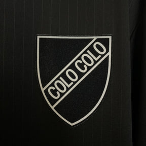 25∕26 Colo Colo 100th Anniversary Black - detalle de la manga