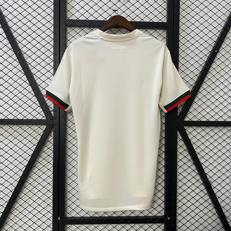 25∕26 Chelsea third away - vista frontal