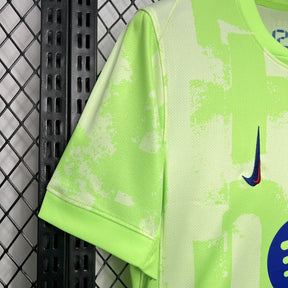 Lamine Yamal - FC Barcelona 24-25 Third - detalle del cuello