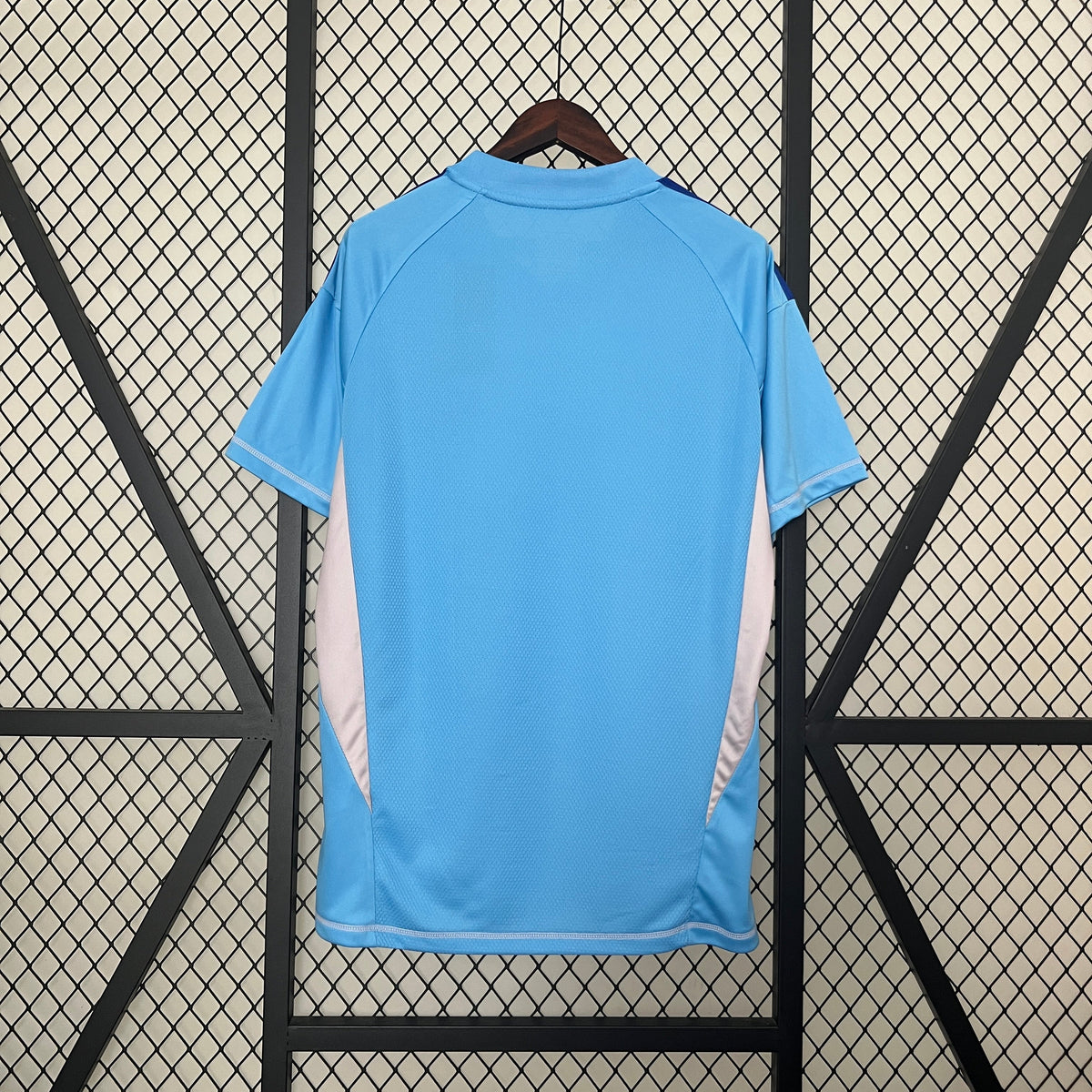 Camiseta Real Madrid 24/25 - Goleiro - vista frontal