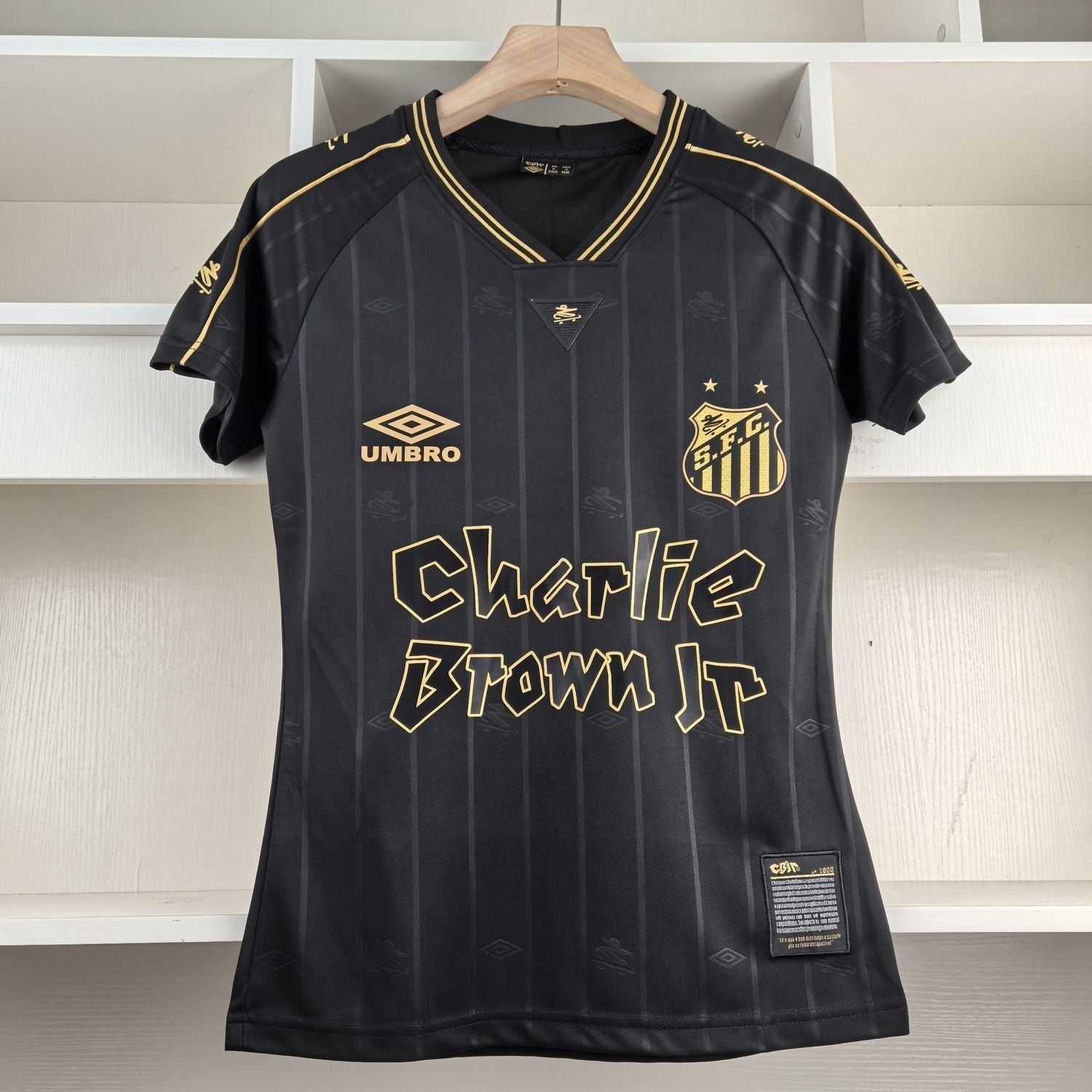 Camiseta do Santos Charlie Brown 24/25 - Femenino - foto principal