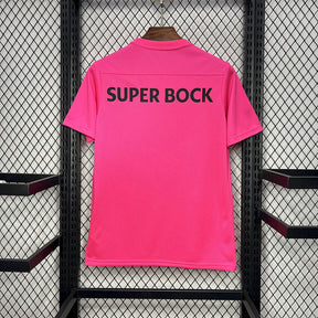 Sporting CP 24∕25 Pink October - vista frontal