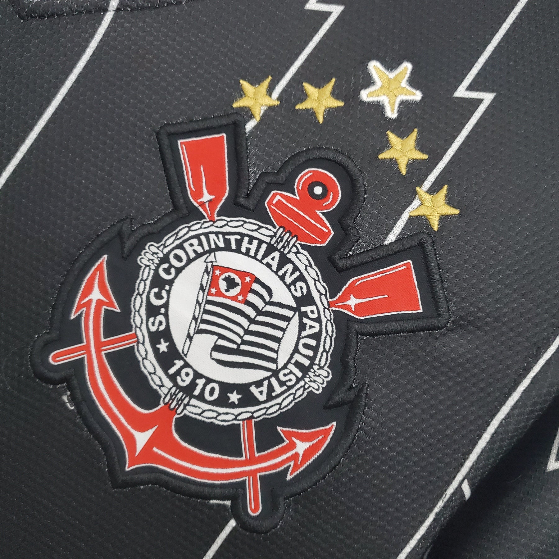 Camiseta Corinthians Retrô 11/12 - Preto - tejido y acabado