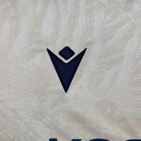 Camiseta do Osasuna 24/25 Away - detalle del cuello