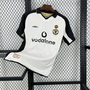 Camiseta do Manchester United  Retrô 2001/02 Centenary Reversible - foto principal