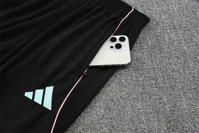 Training Suit Juventus 25/26 Black - Winter - detalle de la manga