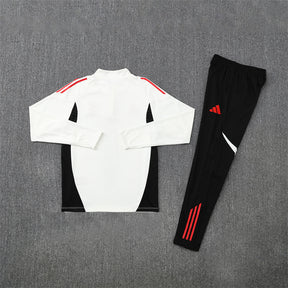 Training Suit Liverpool 25/26 White - Winter - detalle del cuello