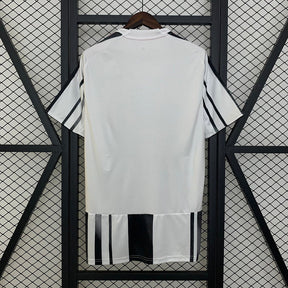 25∕26 Juventus Home - vista frontal