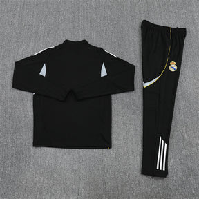 Training Suit Real Madrid 25/26 Black - Winter - detalle del cuello