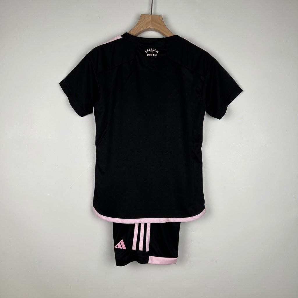 Kit Infantil Inter Miami 2023/2024 - detalle de la manga