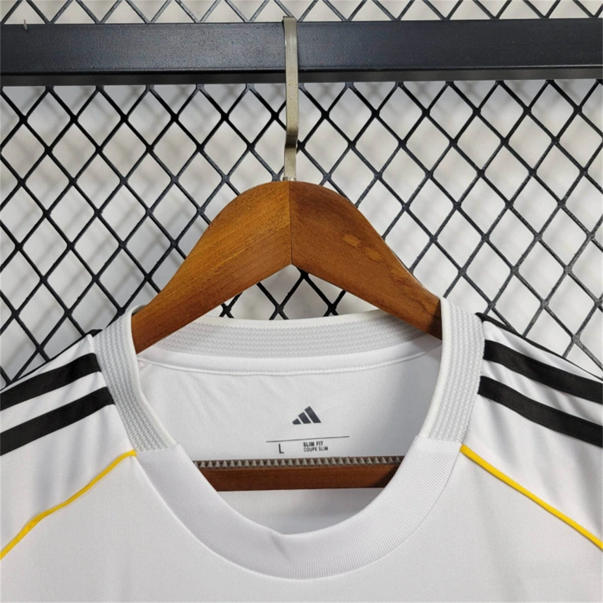 Camiseta Real Madrid 25/26 Home I - Branco - detalle de la manga