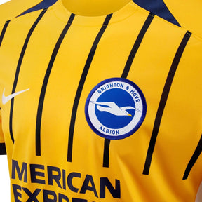 Kids Brighton 24/25 Away - detalle del cuello