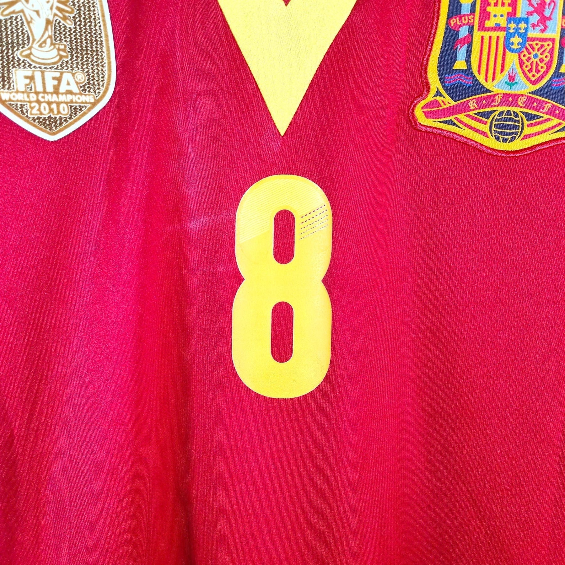 Camiseta Xavi Espanha 2010 Legend - detalle del cuello