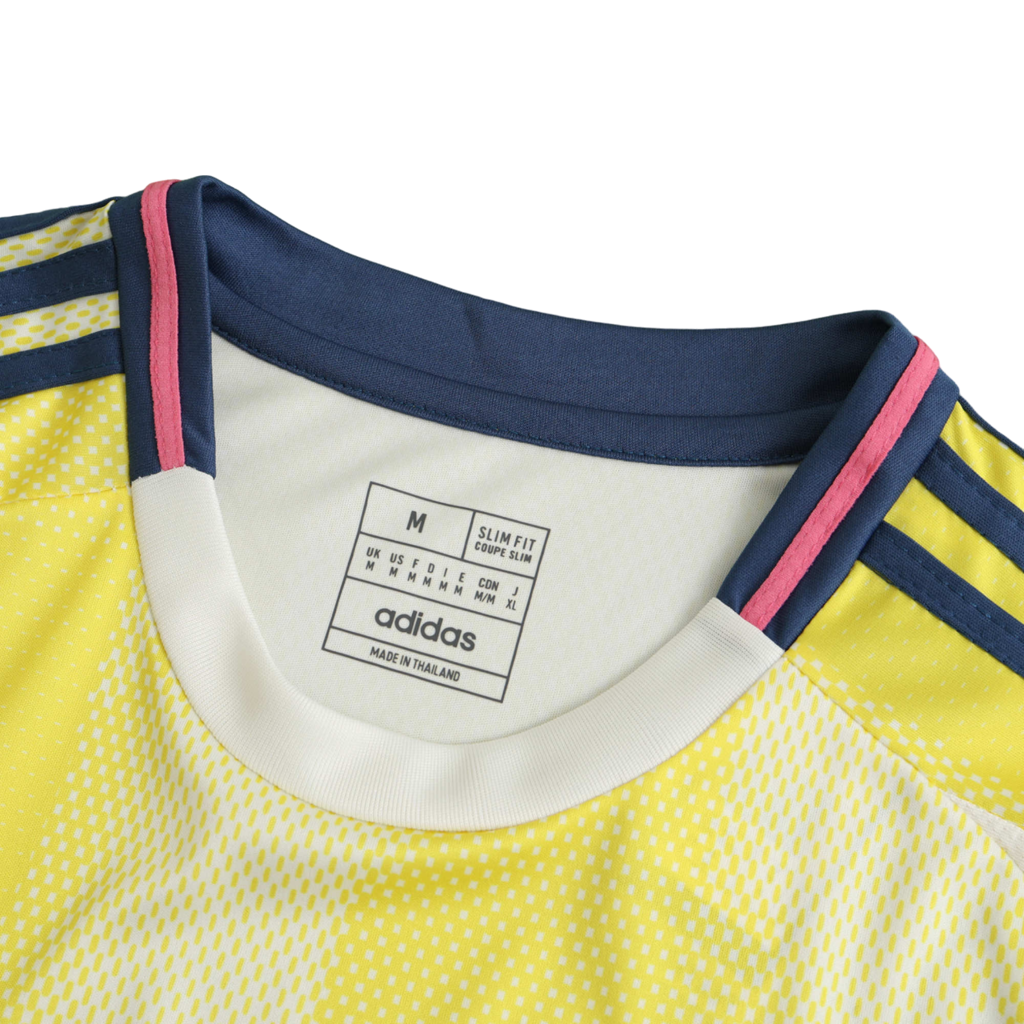Camiseta Feminina Juventus 24/25 Away - detalle del cuello