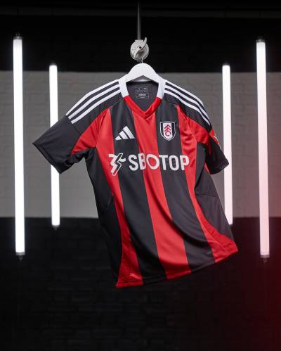 Kids Fulham 24/25 Away - vista frontal