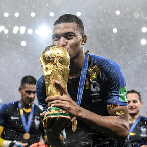 Camiseta Mbappé França 2018 Legend - detalle del cuello