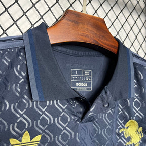 Kids Juventus 24/25 Third - detalle del cuello