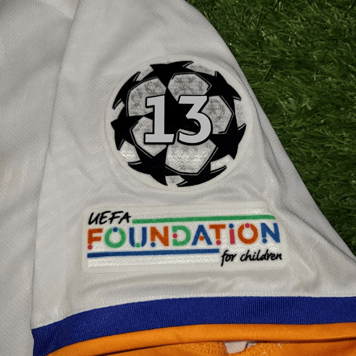 Camiseta Benzema Real Madrid 2021 Legend - detalle de la manga