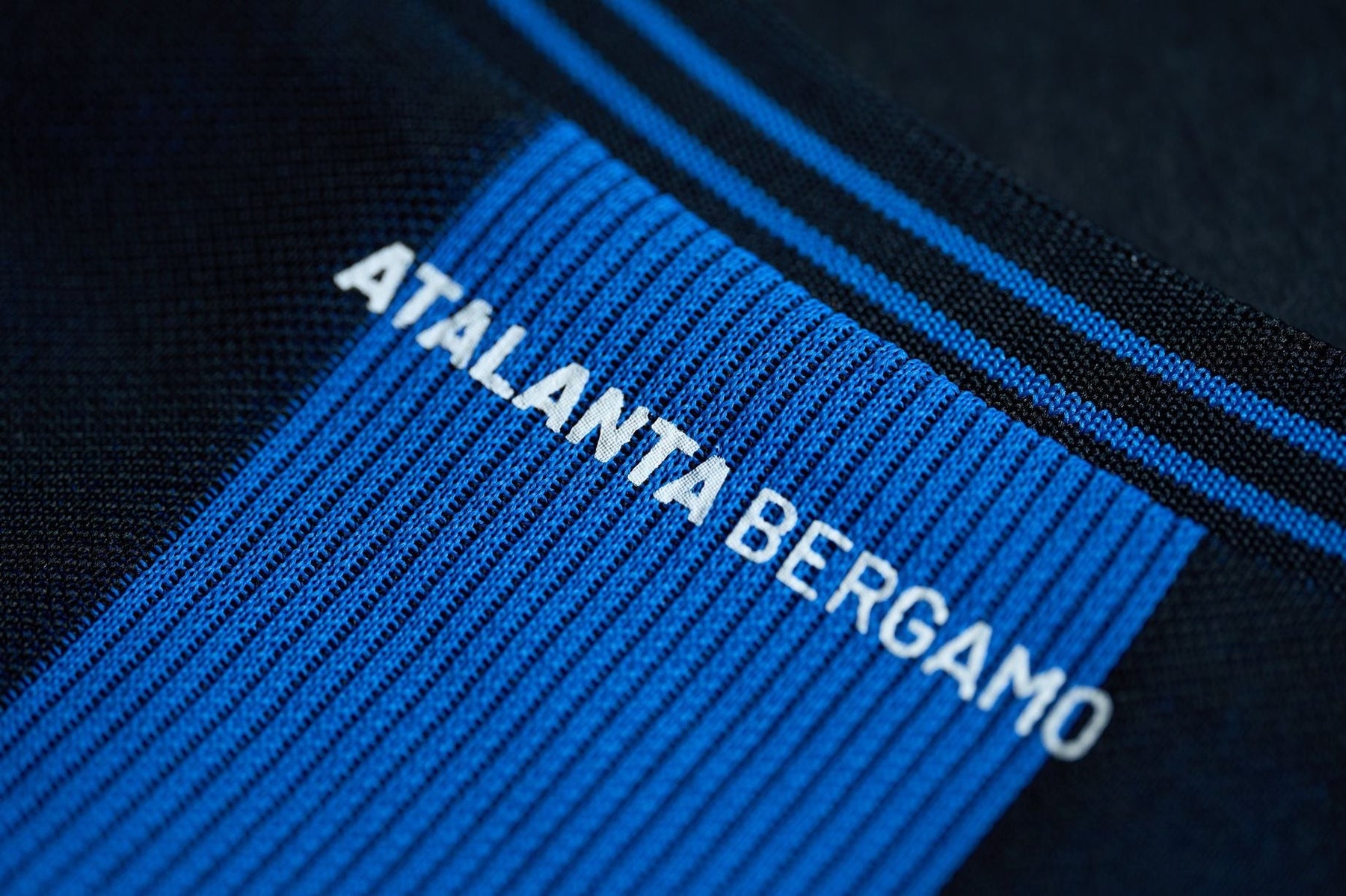 Camiseta Feminina Atalanta 24/25 Home - detalle de la manga