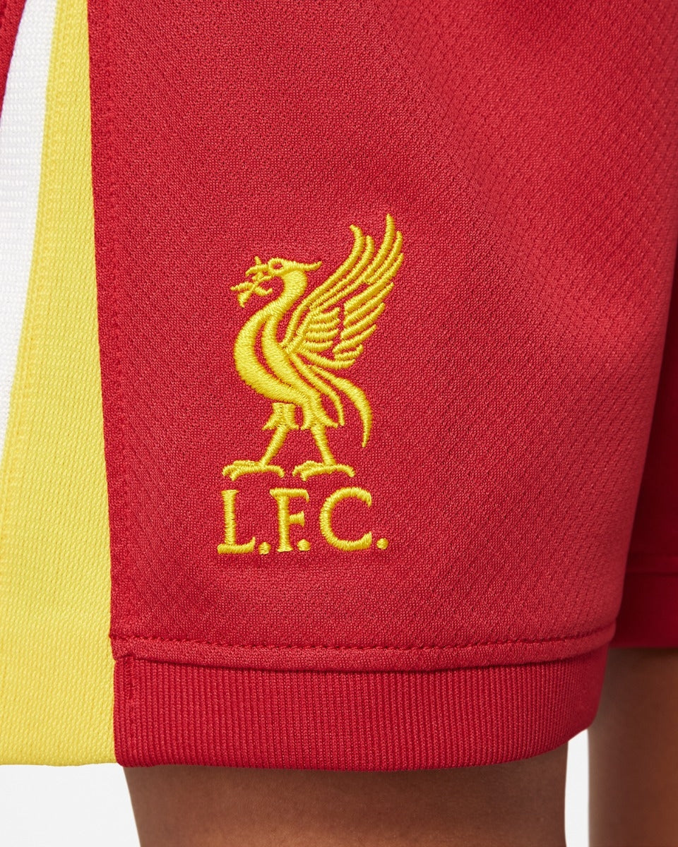 Kids Liverpool l 2024∕25 - detalle del cuello