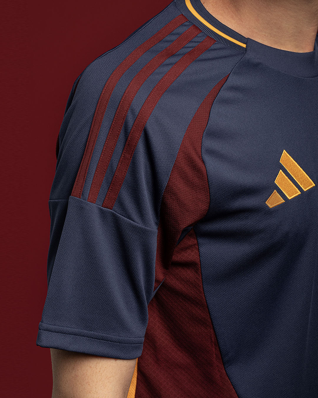 Camiseta Feminina Roma 24/25 Third - detalle de la manga