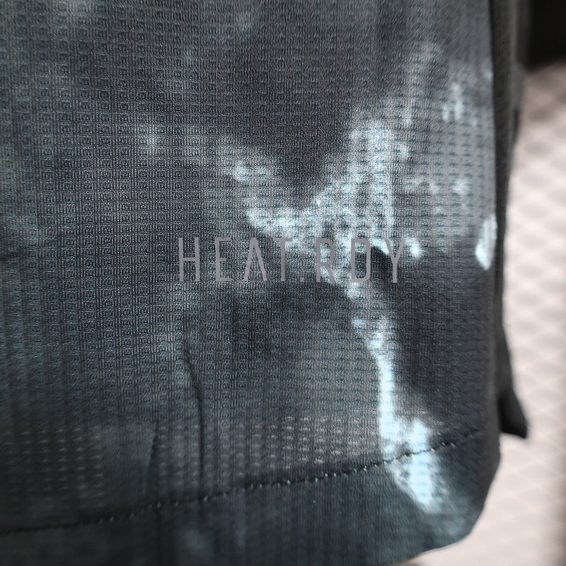 Camiseta Feminina Bayern Munich 24/25 Away - detalle de la manga