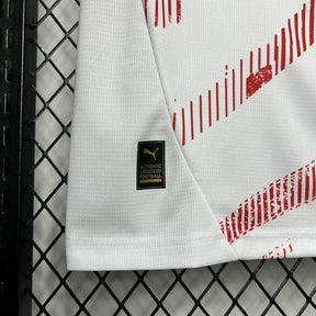 Camiseta Feminina RB Leipzig 24/25 Home - detalle de la manga