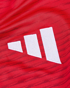 Kids Nottingham Forest 24/25 Home - detalle del cuello