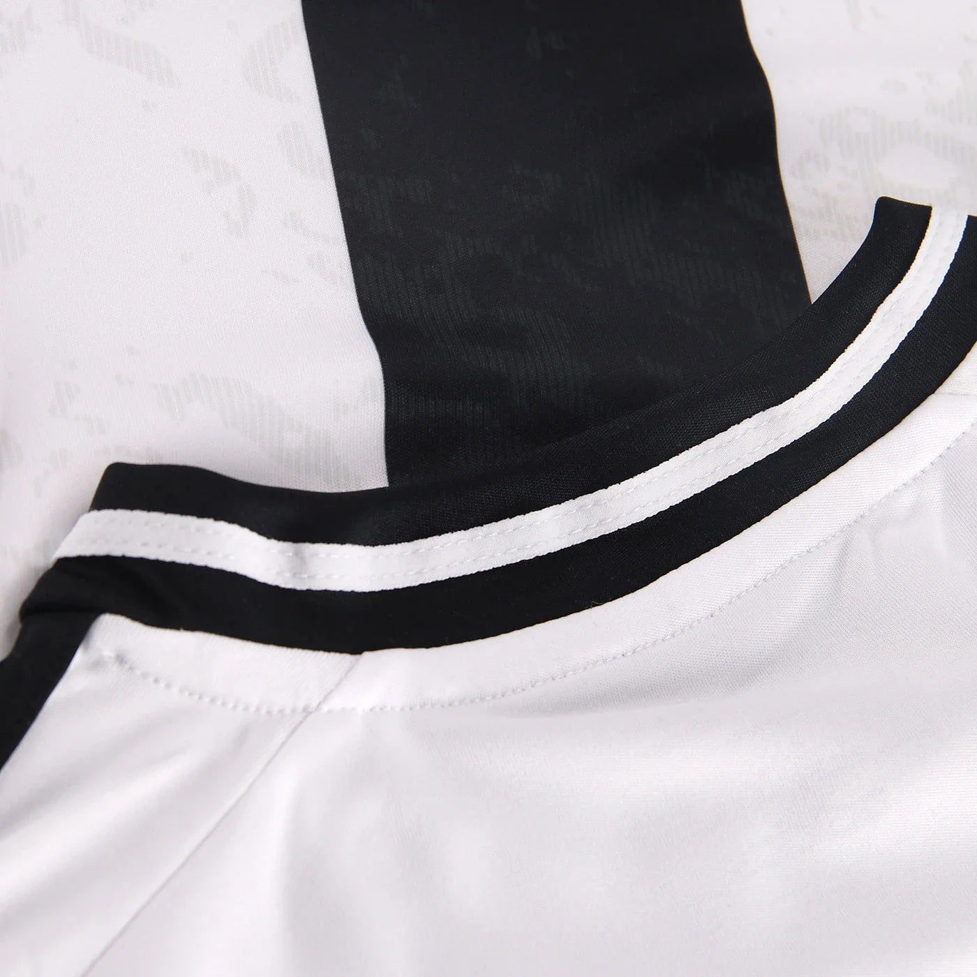 Camiseta Feminina Juventus 24/25 Home - foto principal