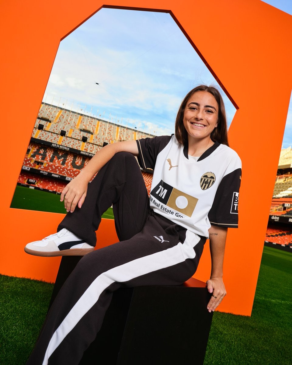 Camiseta Valencia Femenino 24/25 Home - vista frontal