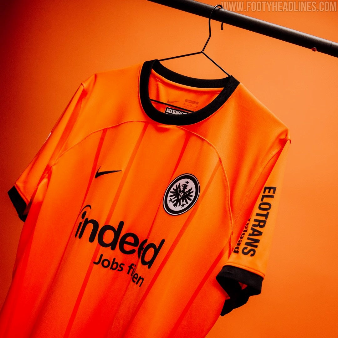 Camiseta Feminina Eintracht Frankfurt 24/25 Third - vista frontal