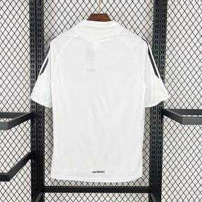 Camiseta do Real Madrid Retrô 2005/06 Home - vista frontal