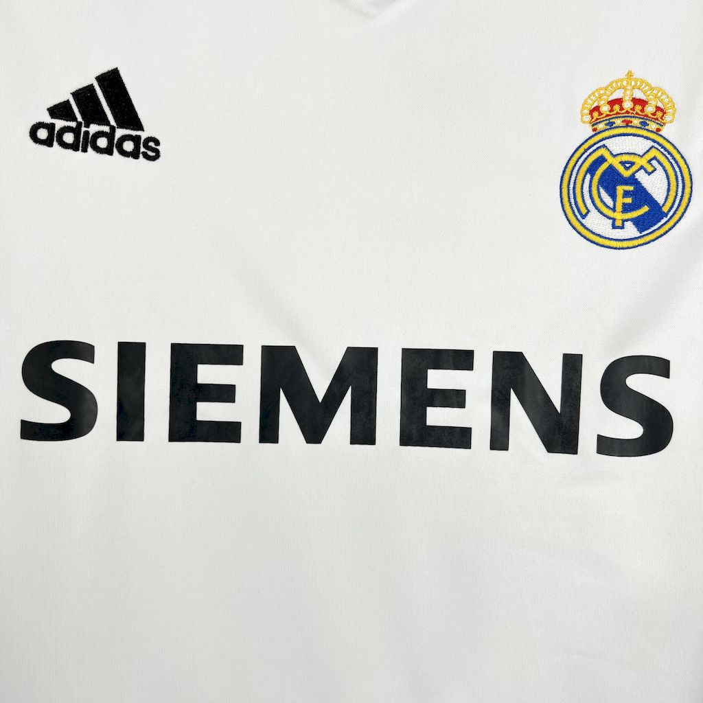 Camiseta do Real Madrid Retrô 2005/06 Home - detalle de la manga