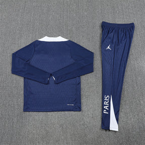 Training Suit PSG 25/26 Blue - Winter - detalle del cuello