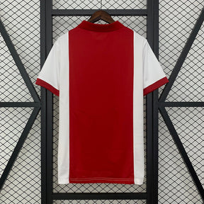 25∕26 Ajax Commemorative Edition - vista frontal