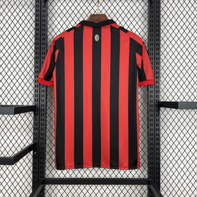 Camiseta AC Milan 24/25 125th Anniversary Edition Retro - vista frontal