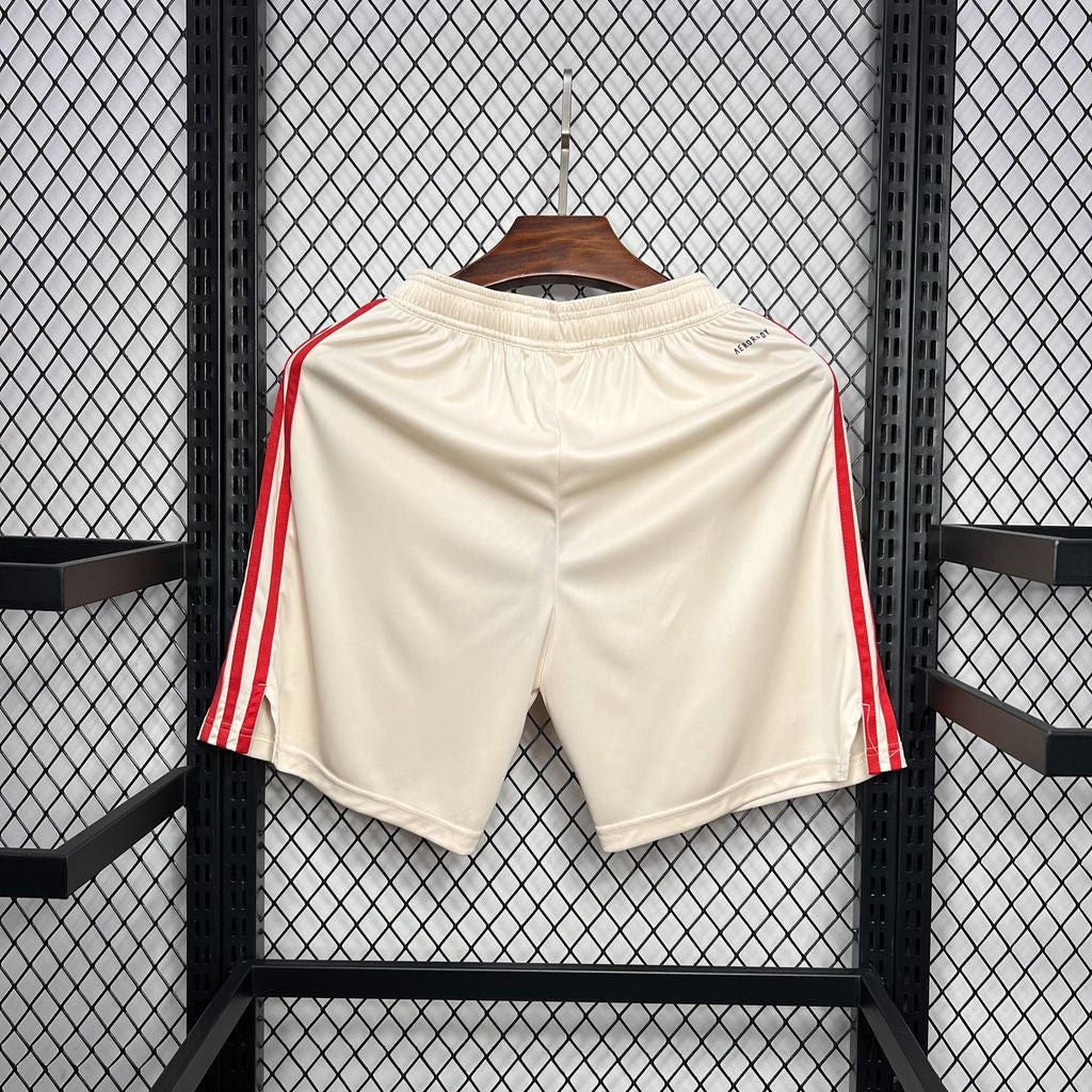 Shorts Bayern Munich 2024/25 Third - vista frontal