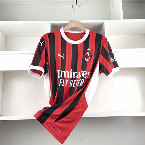 AC Milan 24-25 Home - foto principal