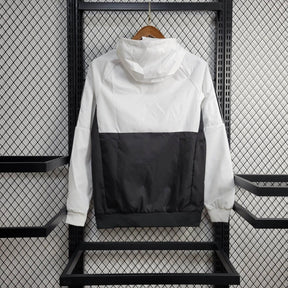 Windbreaker Juventus 24/25 - Branco e Preto - vista trasera