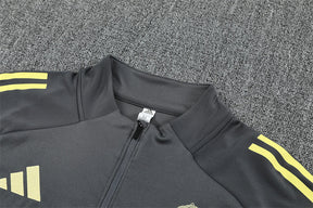 Training Suit Real Madrid 25/26 - Winter - detalle de la manga