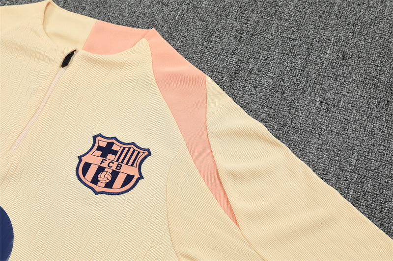 Training Suit Barcelona 25/26 - Winter - tejido y acabado