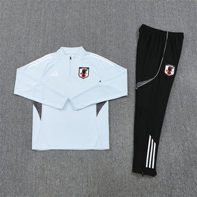 Training Suit Japan 25/26 - Winter - detalle del cuello