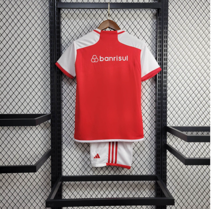 Kids Internacional l 2024∕25 - vista frontal